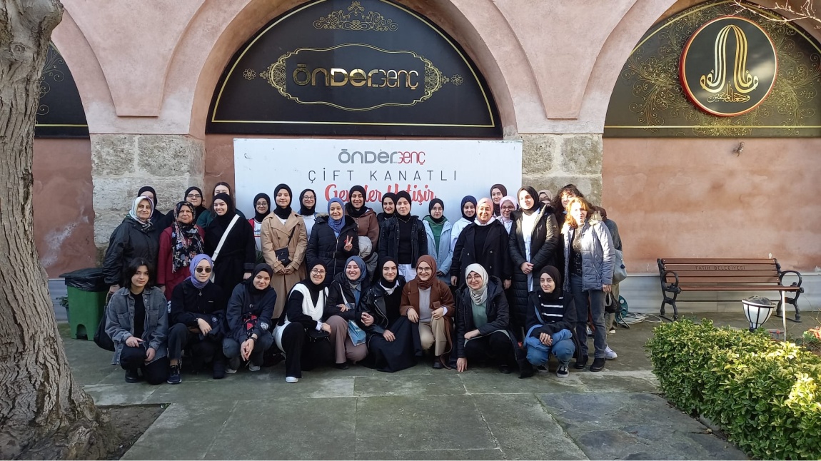 Hazırlık Öğrencilerimizin Ayasofya Camii Kebir Gezisi