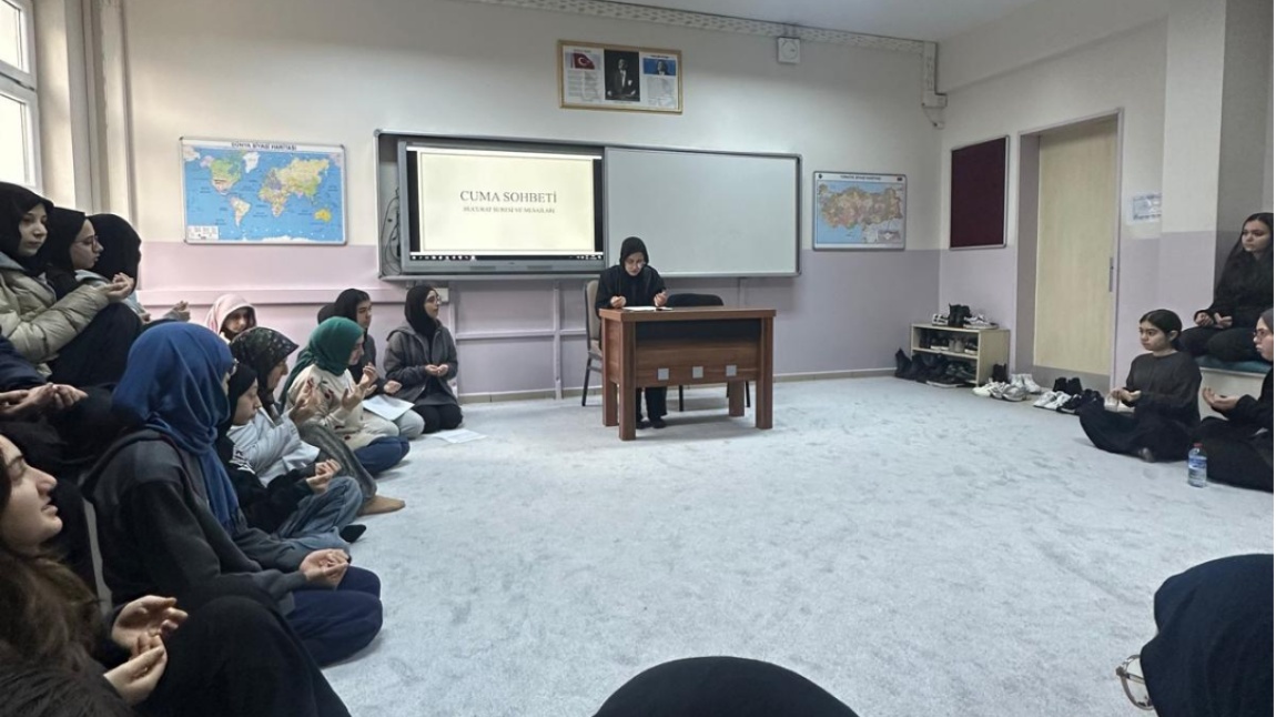 Hazırlık D Sınıfımızla “Toplumda Birlikte Yaşamanın Kuralları” Üzerine Anlamlı Sohbet